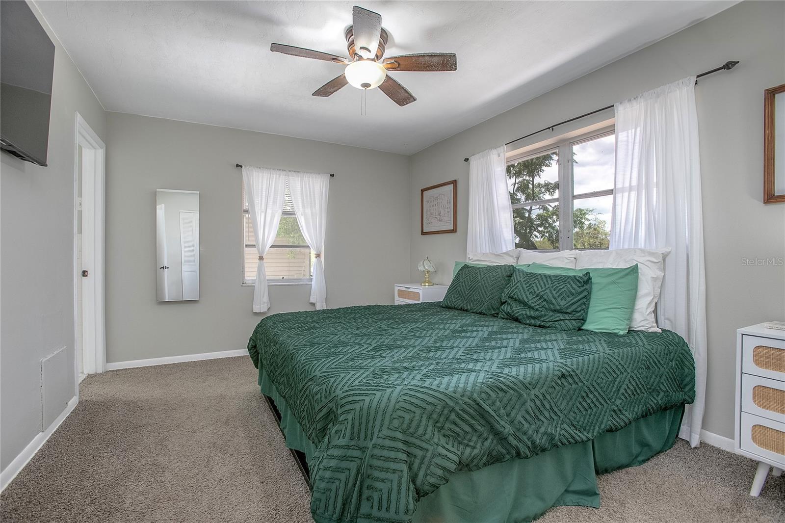 Image 12 of 24 For 2842 English Drive