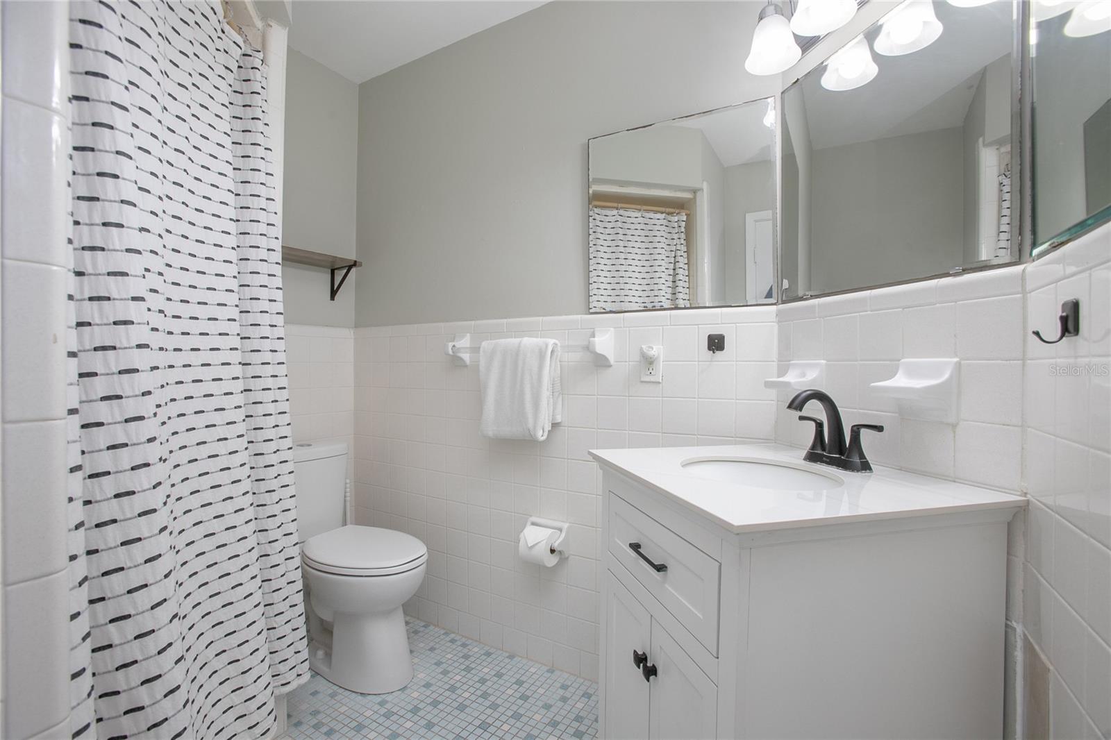 Image 14 of 24 For 2842 English Drive