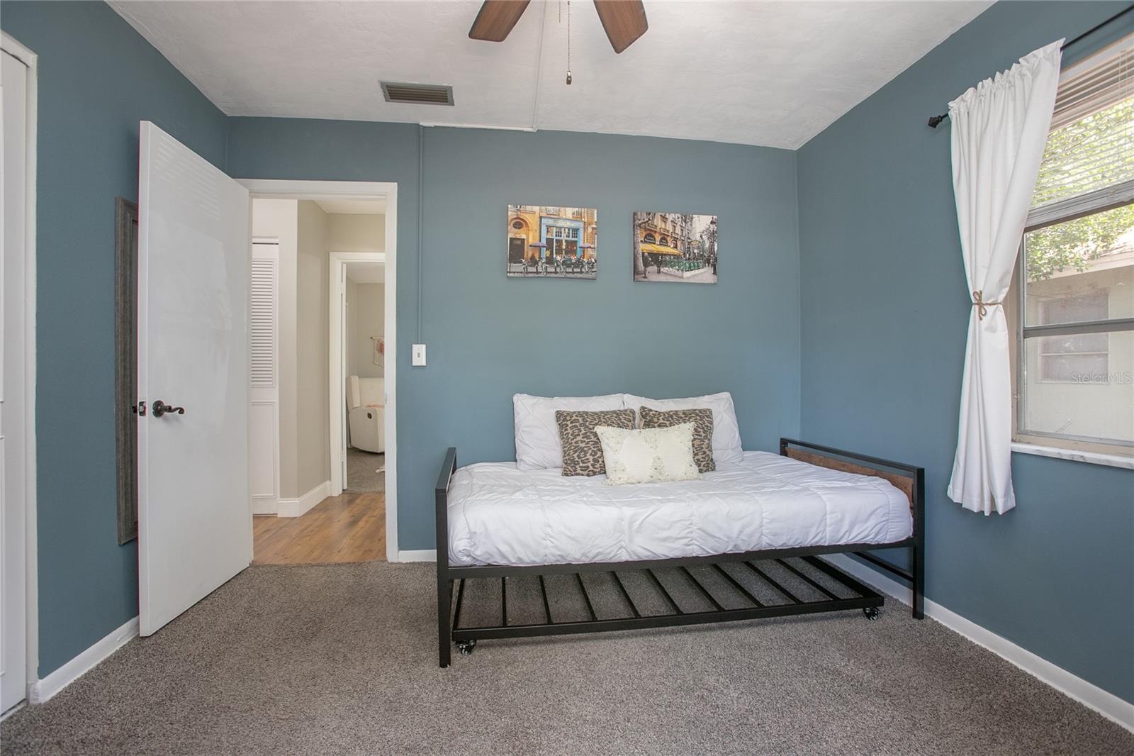 Image 19 of 24 For 2842 English Drive