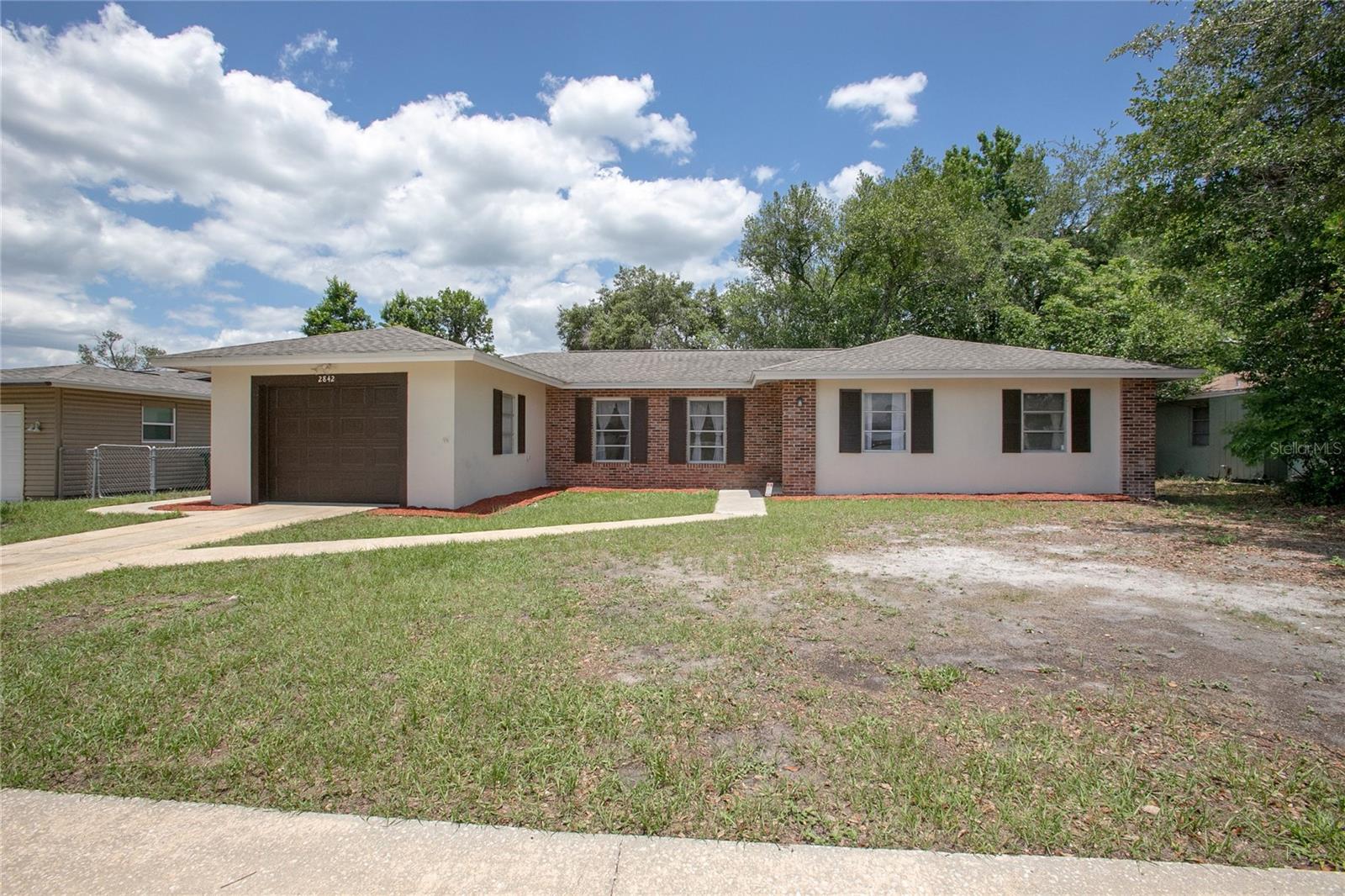 Image 2 of 24 For 2842 English Drive