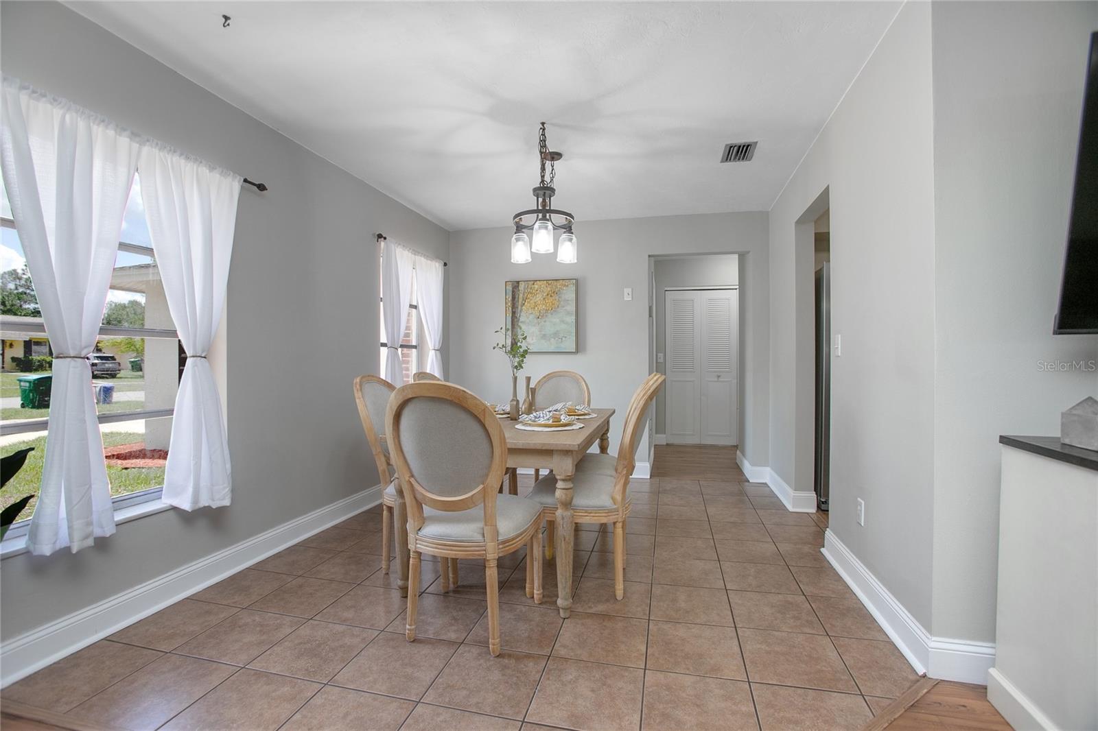 Image 8 of 24 For 2842 English Drive