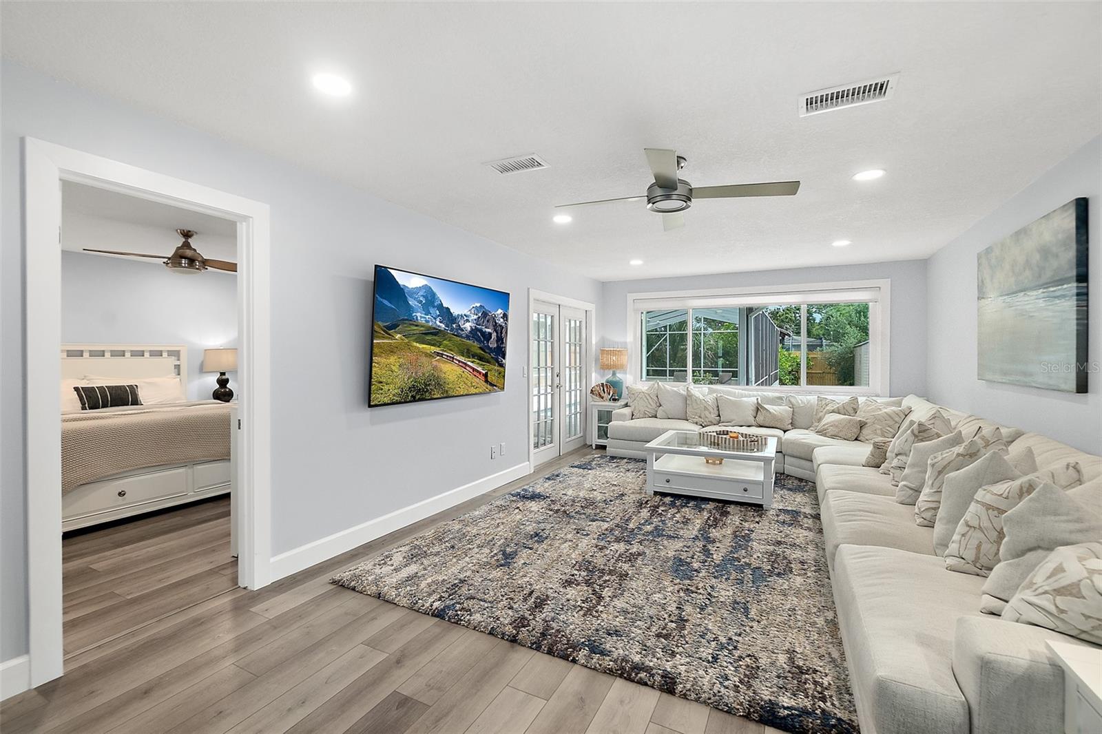 Image 4 of 38 For 809 14th Avenue