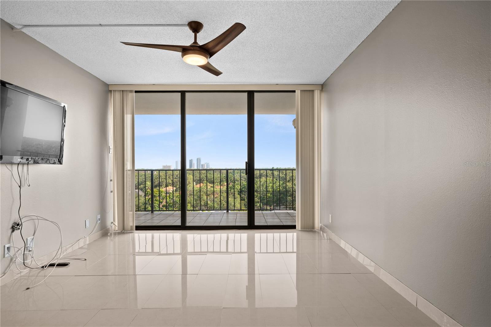 Image 13 of 32 For 3211 Swann Avenue 808