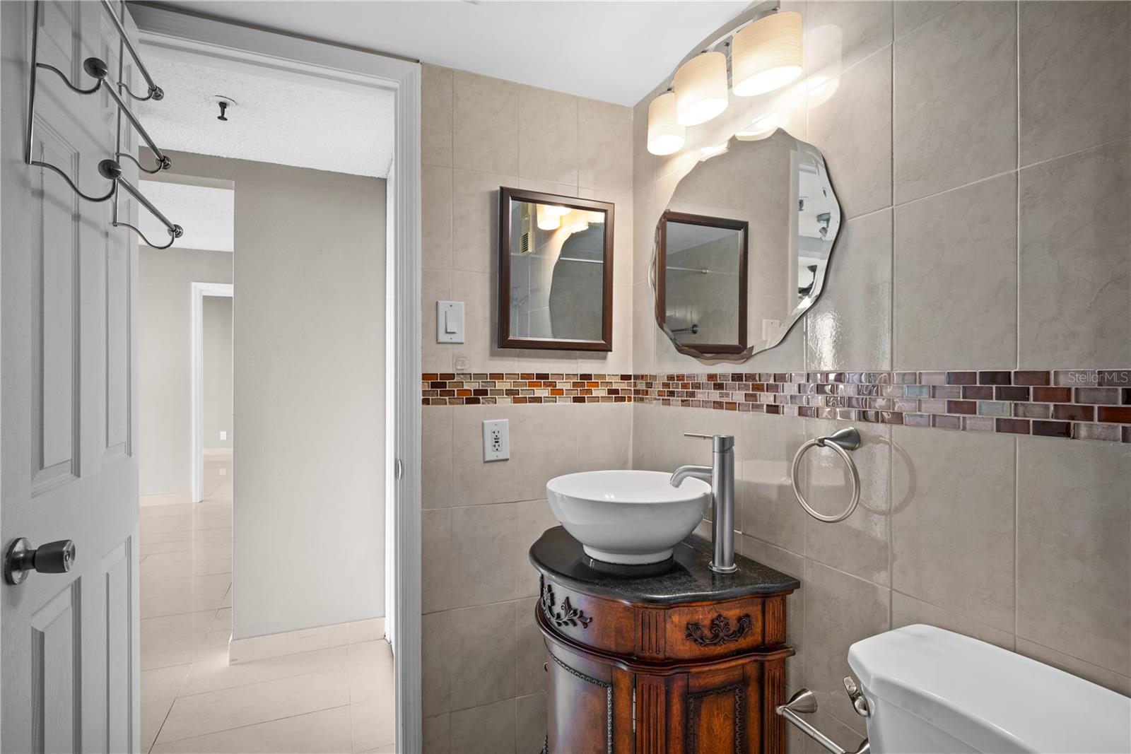 Image 22 of 32 For 3211 Swann Avenue 808