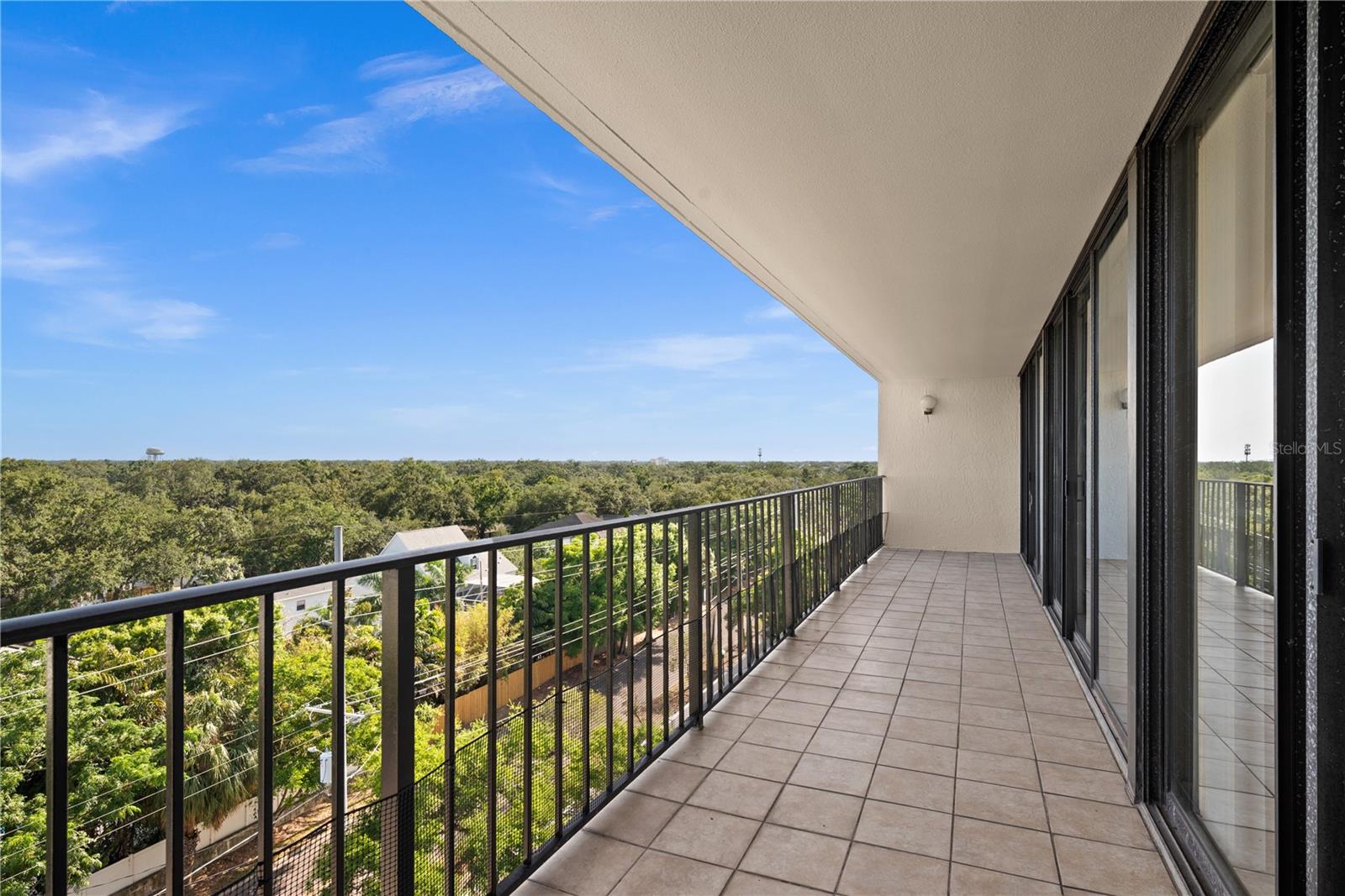 Image 23 of 32 For 3211 Swann Avenue 808