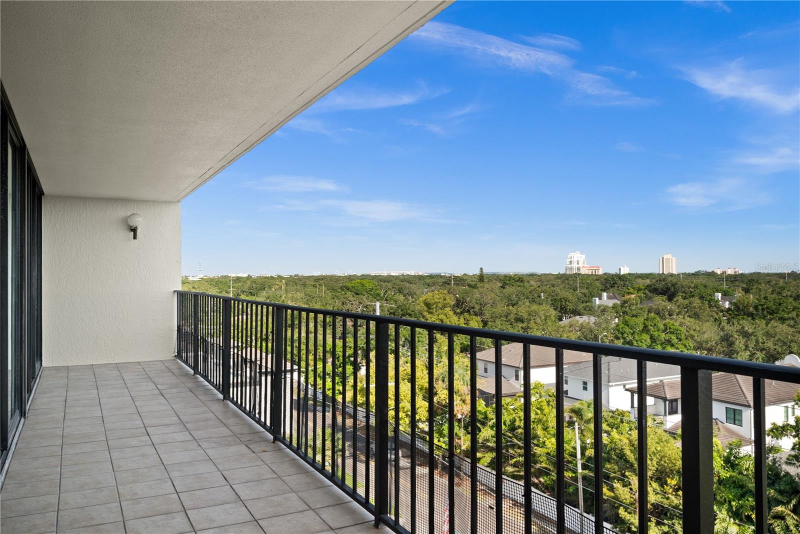 Image 24 of 32 For 3211 Swann Avenue 808