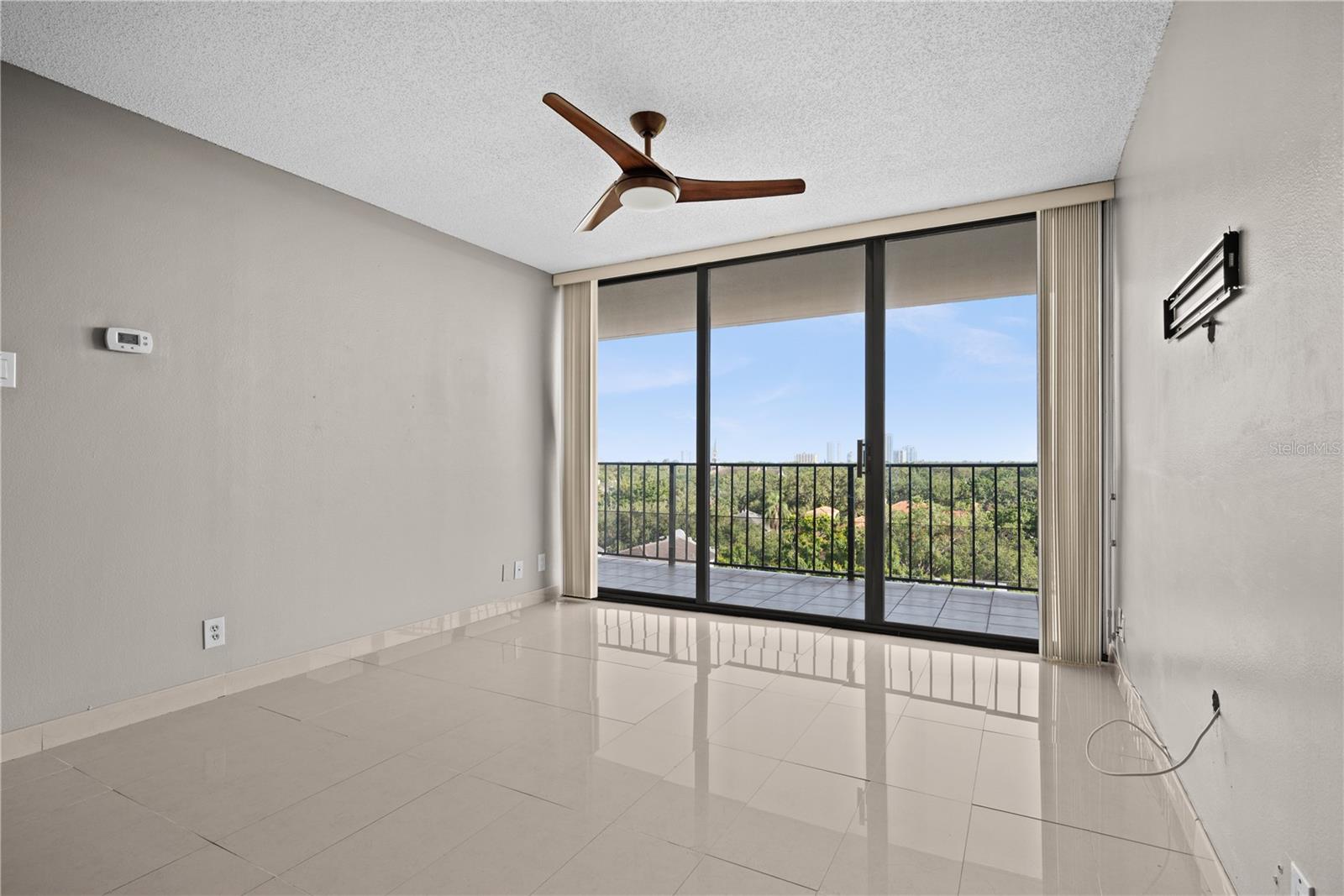 Image 25 of 32 For 3211 Swann Avenue 808
