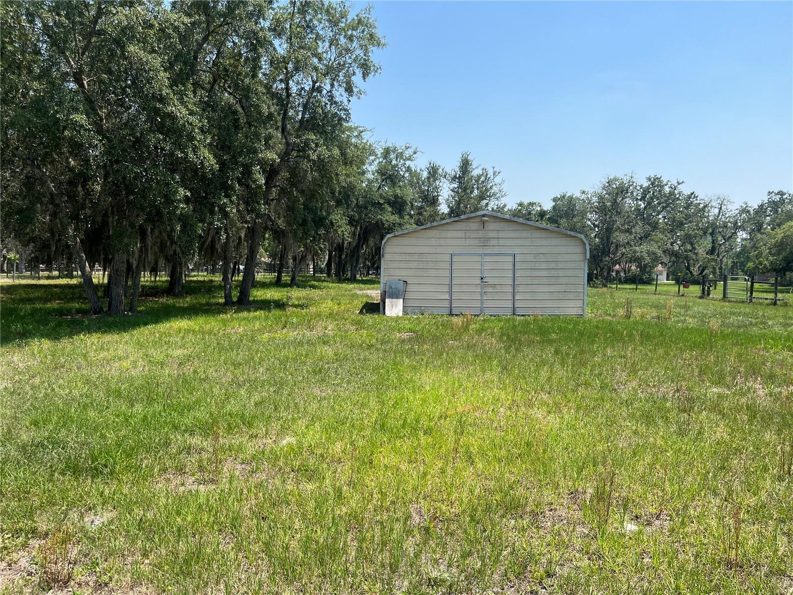 Image 8 of 9 For Shaw Lake Road