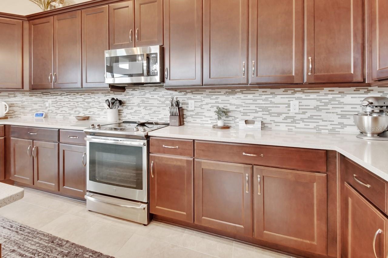 Image 13 of 47 For 6254 Woodhaven Village Drive