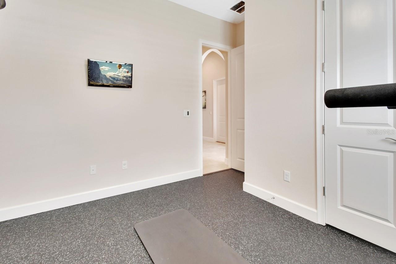Image 31 of 47 For 6254 Woodhaven Village Drive