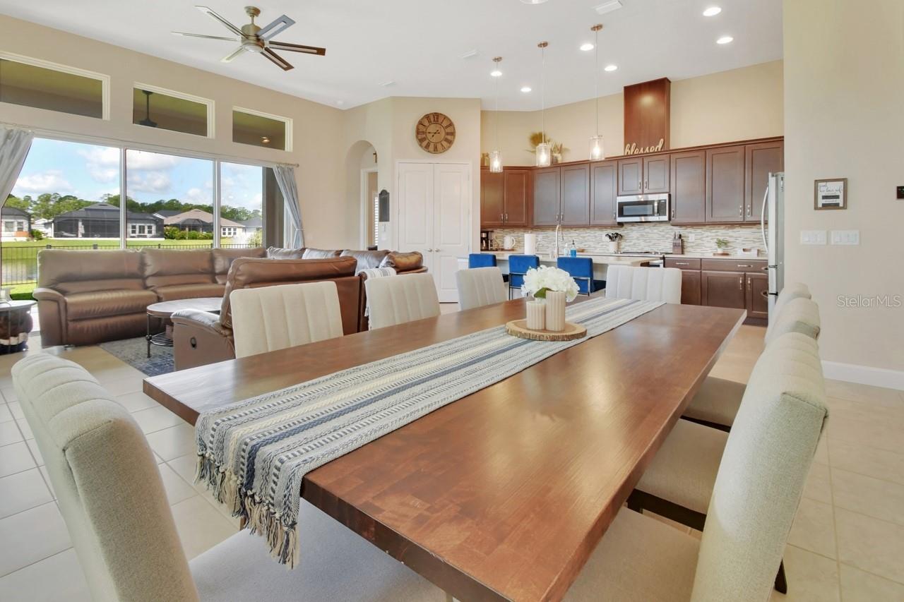 Image 4 of 47 For 6254 Woodhaven Village Drive