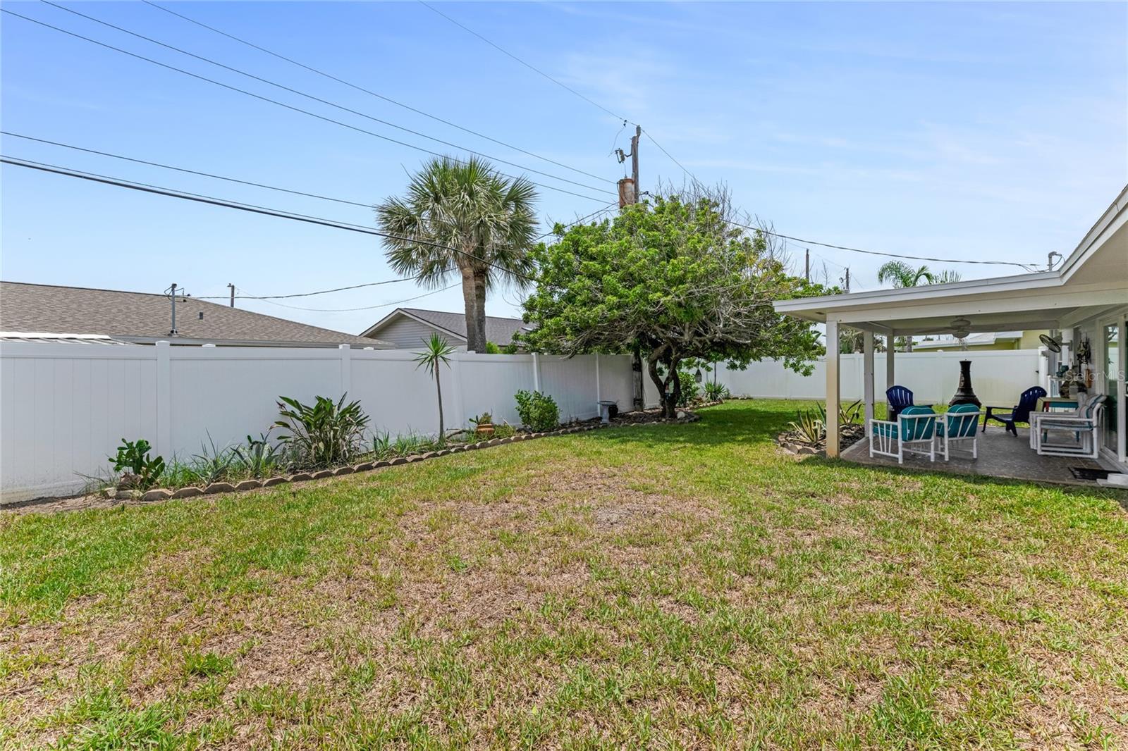 Image 15 of 31 For 114 Ocean Aire Terrace N