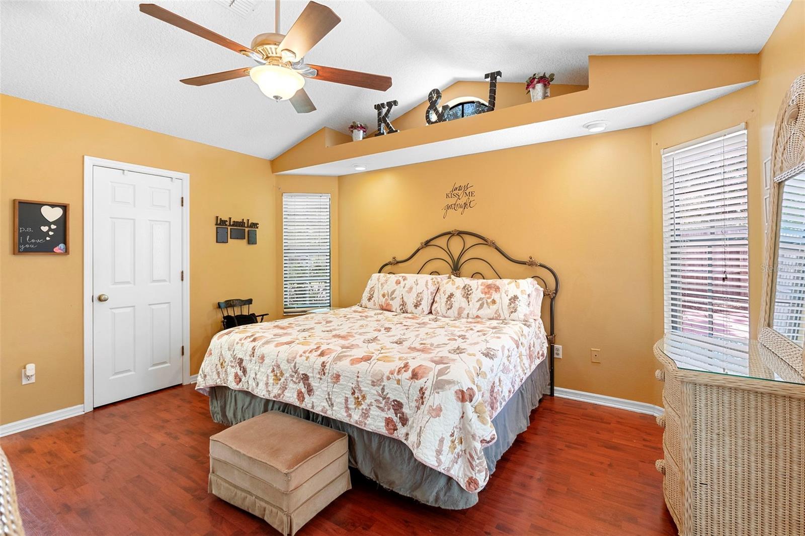 Image 6 of 46 For 25 Pine Glen Drive