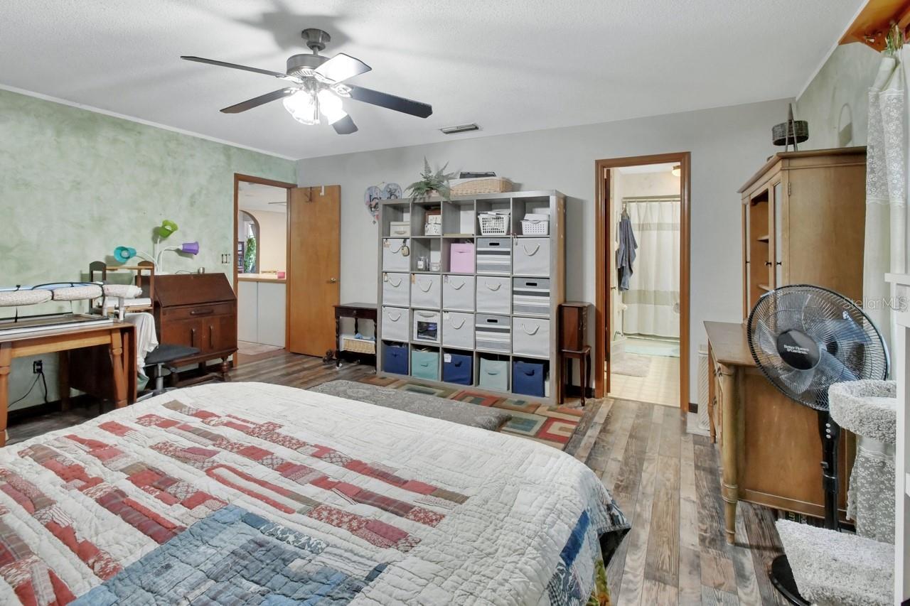 Image 18 of 31 For 5967 Plantera Court