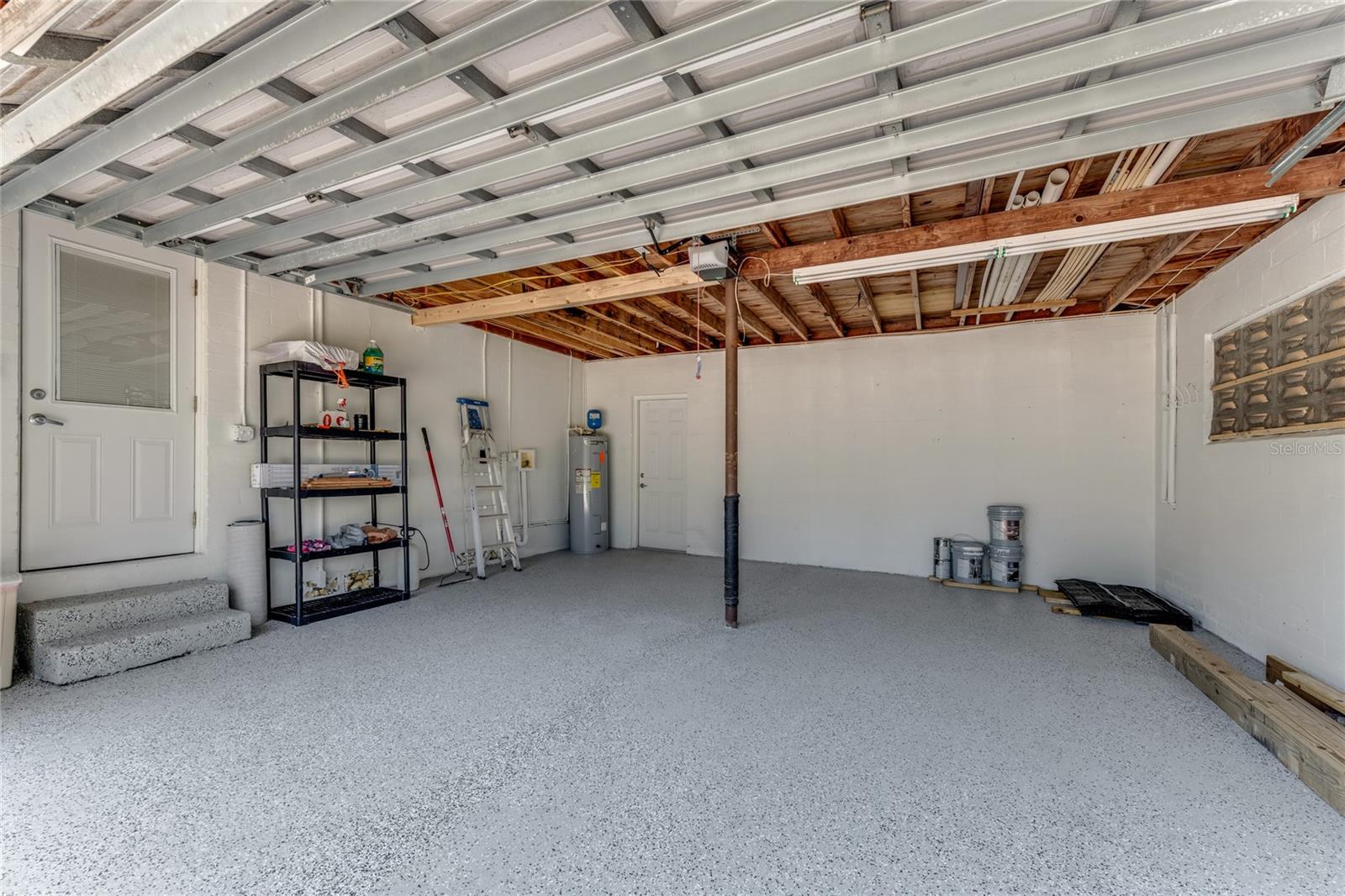 Image 10 of 18 For 556 Beach Street