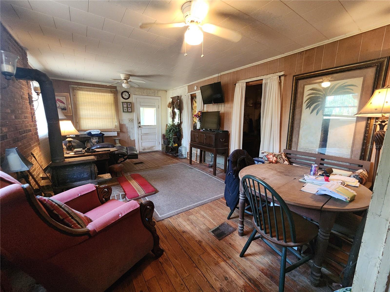 Image 3 of 28 For 1880 Sparkman Avenue