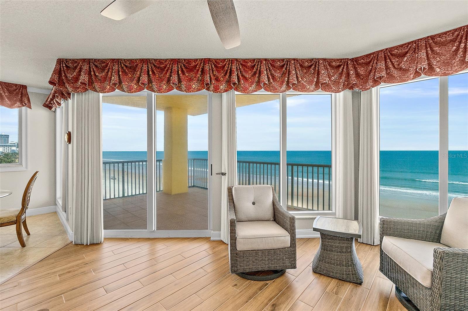Image 6 of 60 For 2901 Atlantic Avenue 401