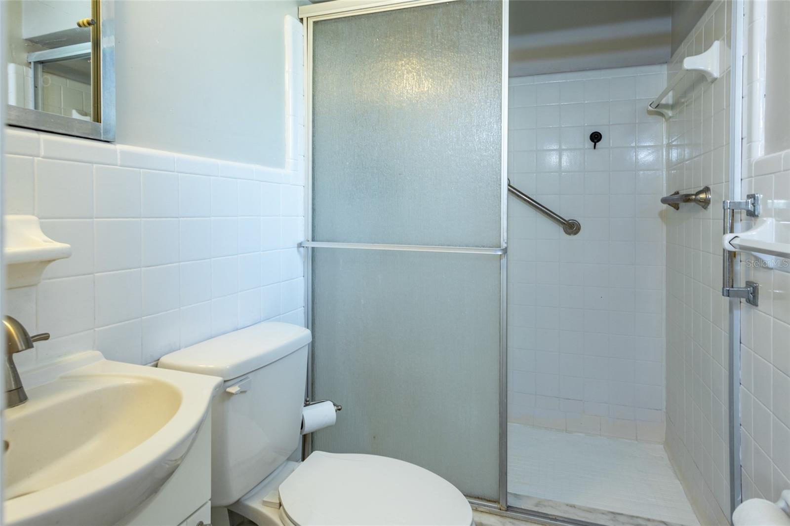 Image 19 of 27 For 1284 Vanderbilt Drive