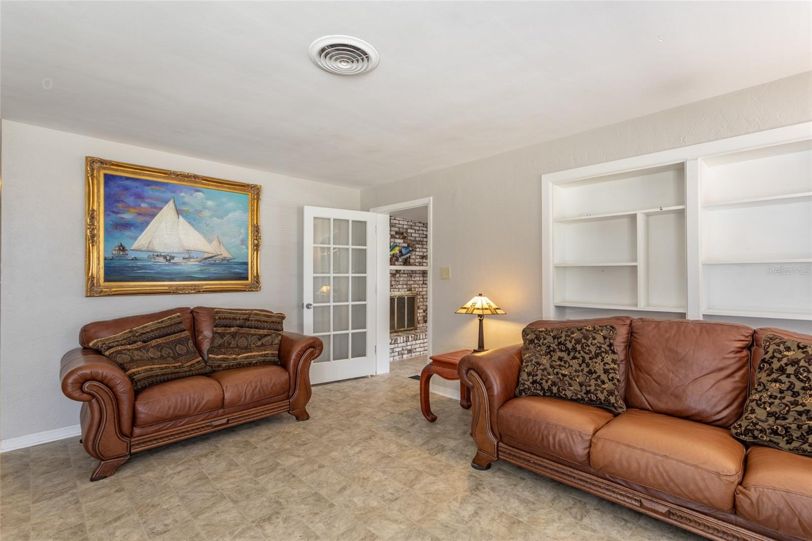 Image 9 of 27 For 1284 Vanderbilt Drive