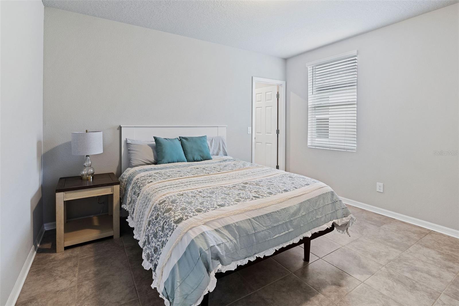 Image 17 of 55 For 460 Sarah Nicole Way