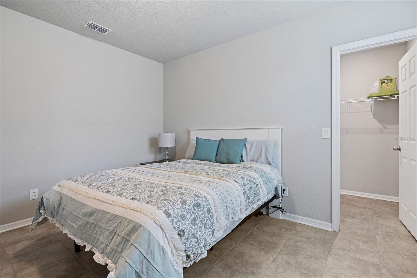 Image 18 of 55 For 460 Sarah Nicole Way