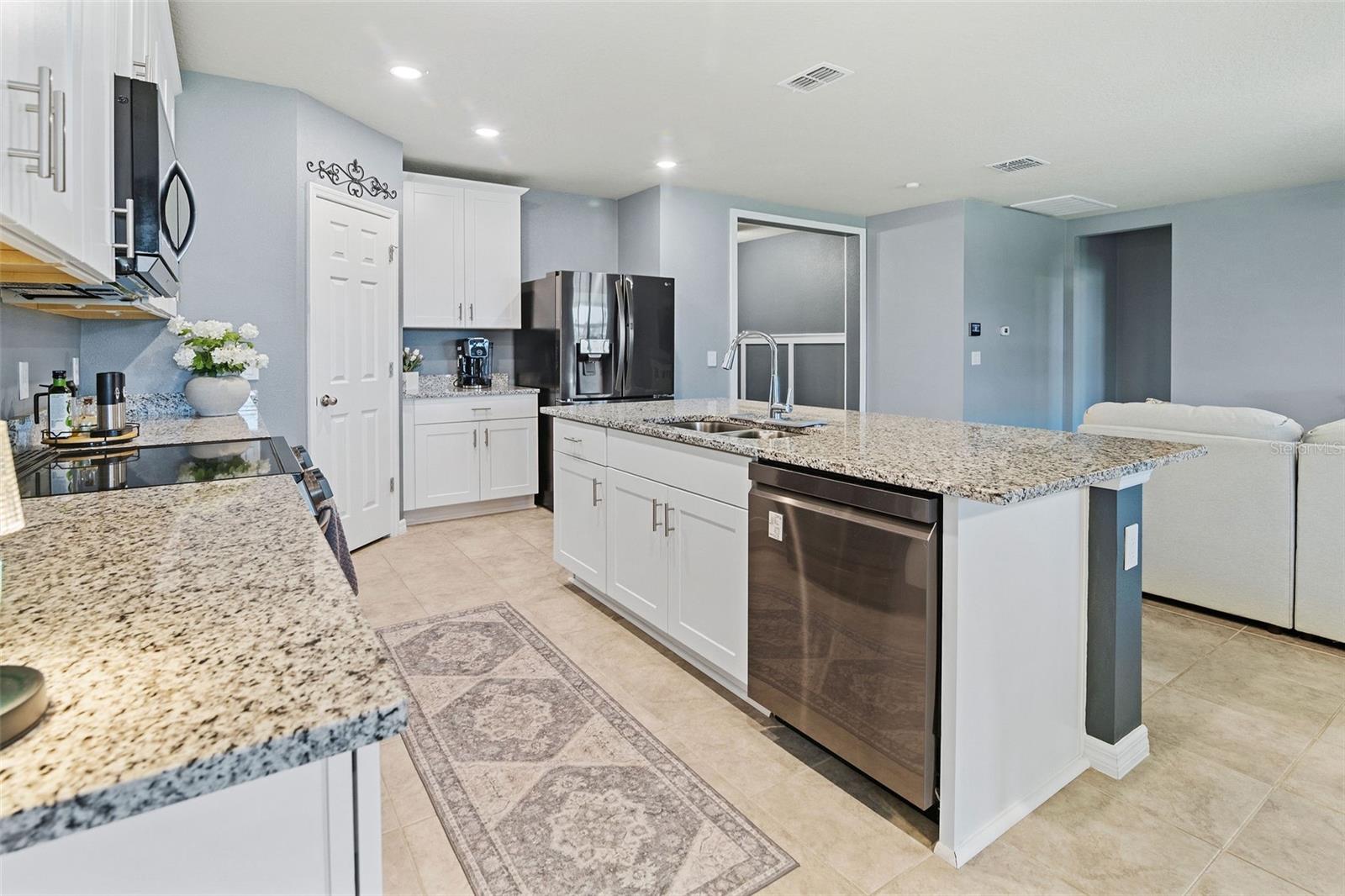 Image 8 of 55 For 460 Sarah Nicole Way