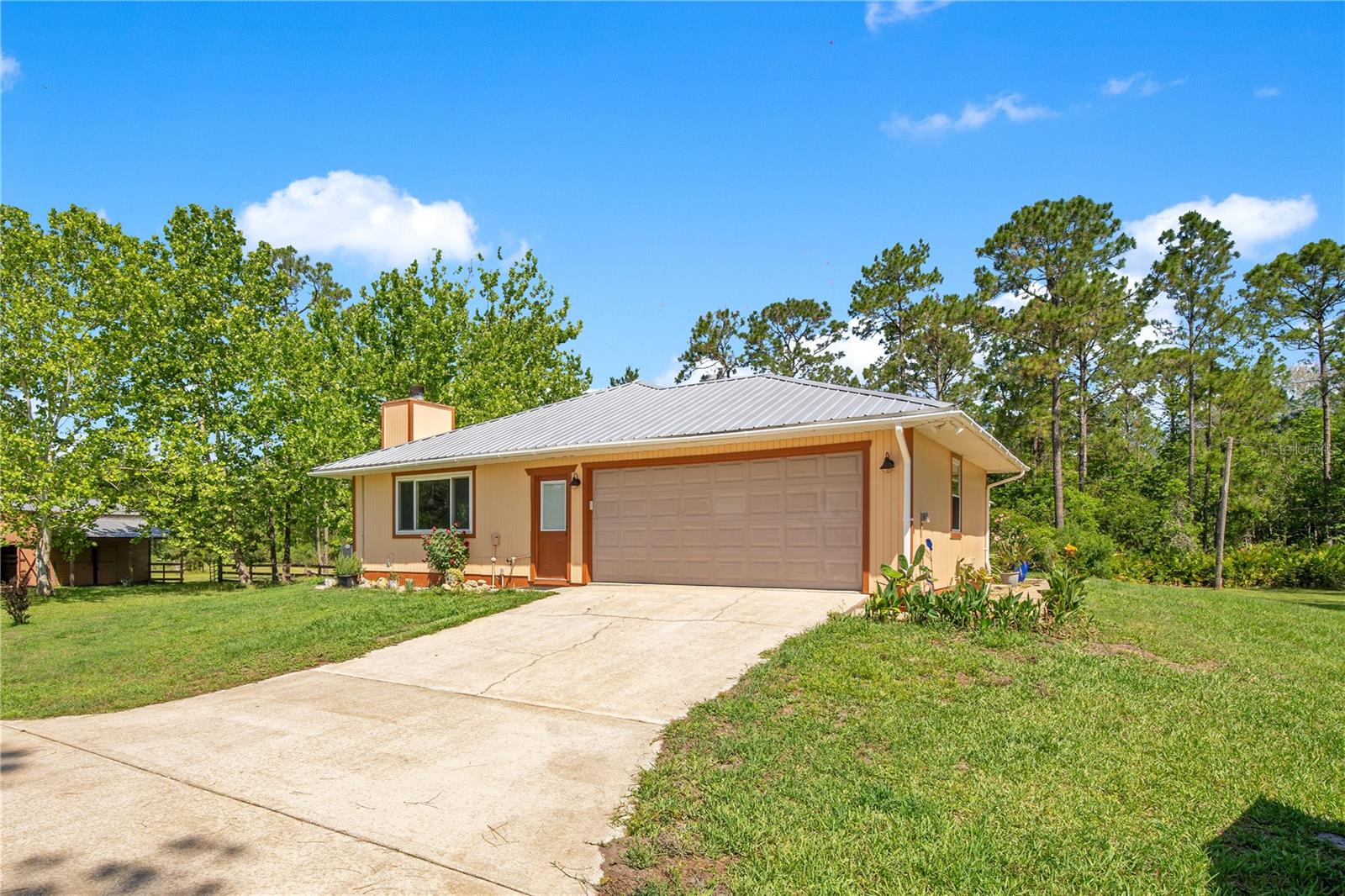 Image 3 of 53 For 140 Rodeo Road