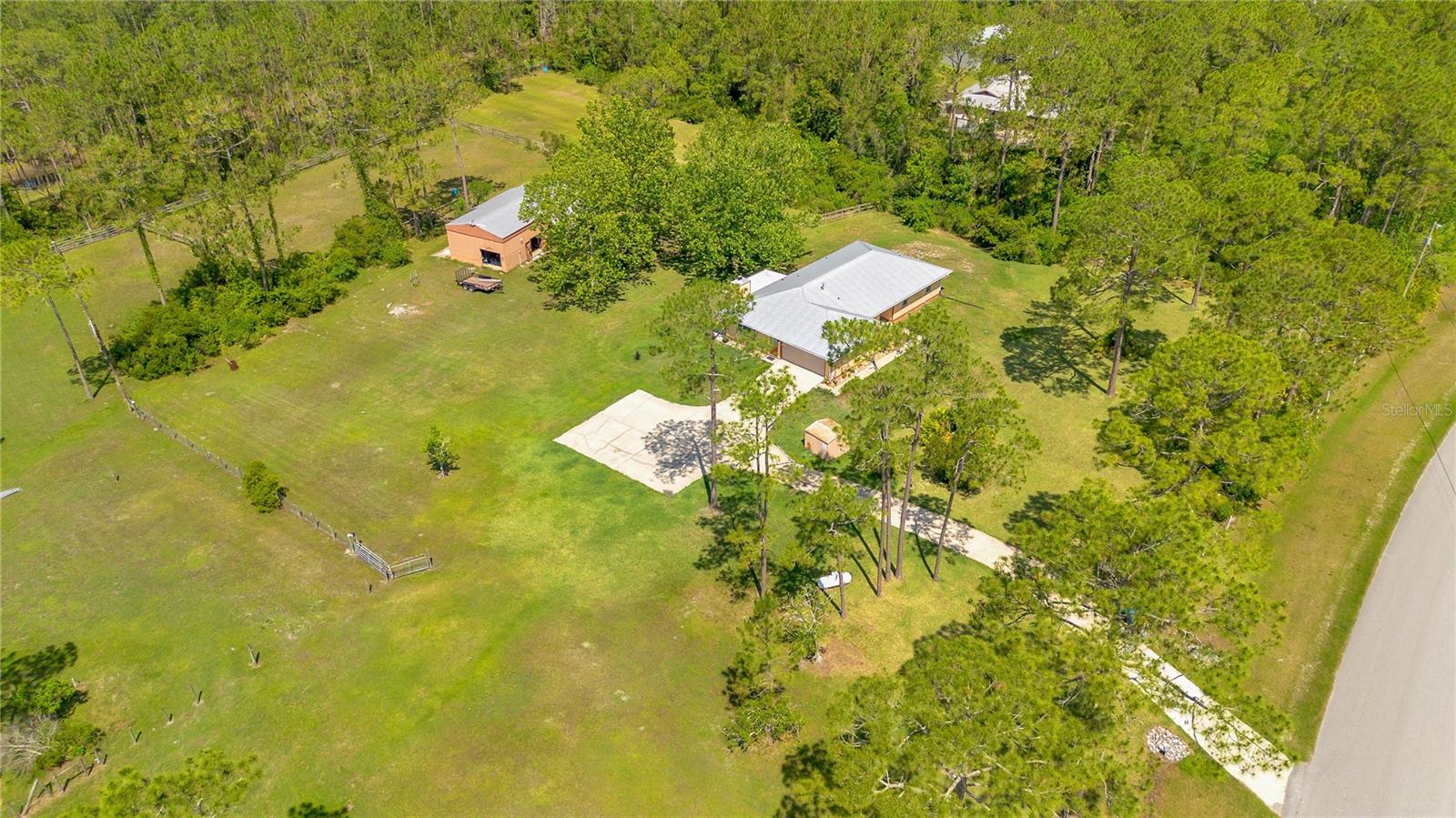 Image 43 of 53 For 140 Rodeo Road
