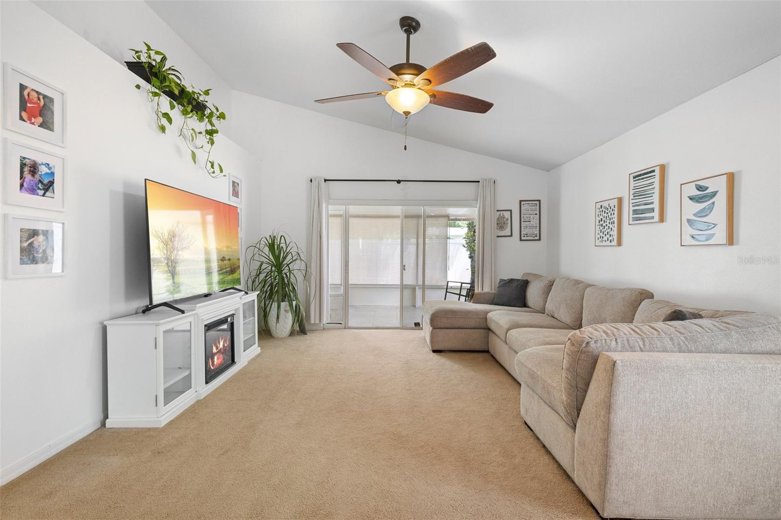 Image 6 of 42 For 700 Spring Cavern Avenue