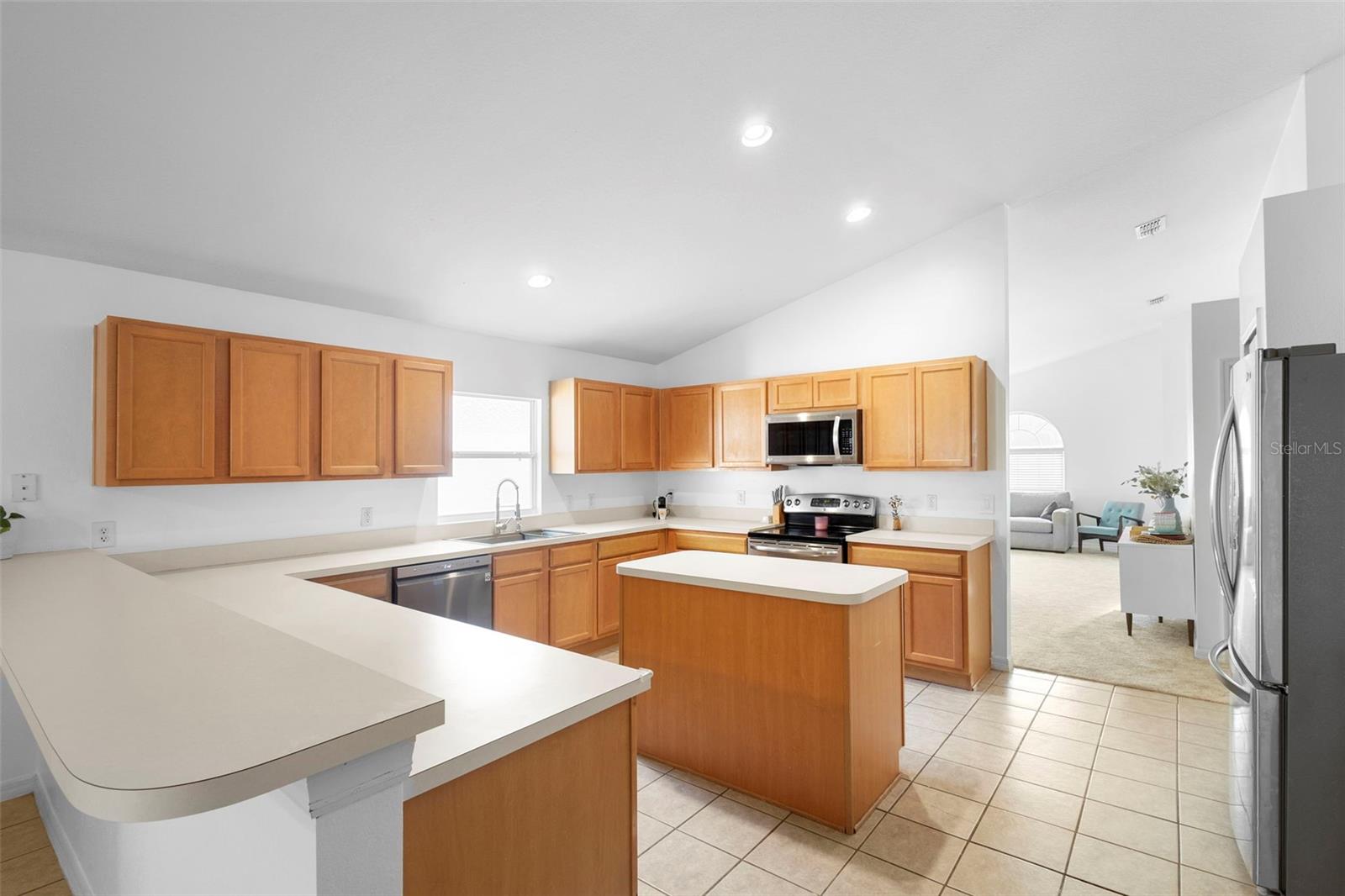 Image 9 of 42 For 700 Spring Cavern Avenue