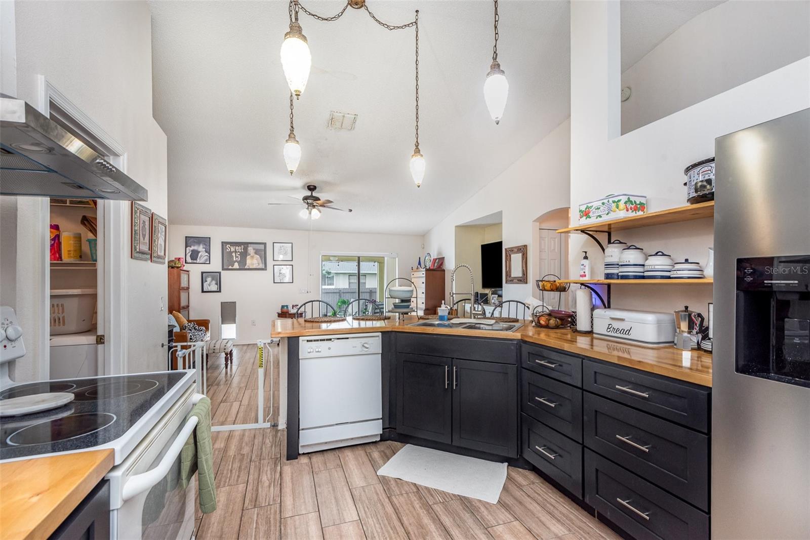 Image 12 of 27 For 2884 Sweet Springs Street