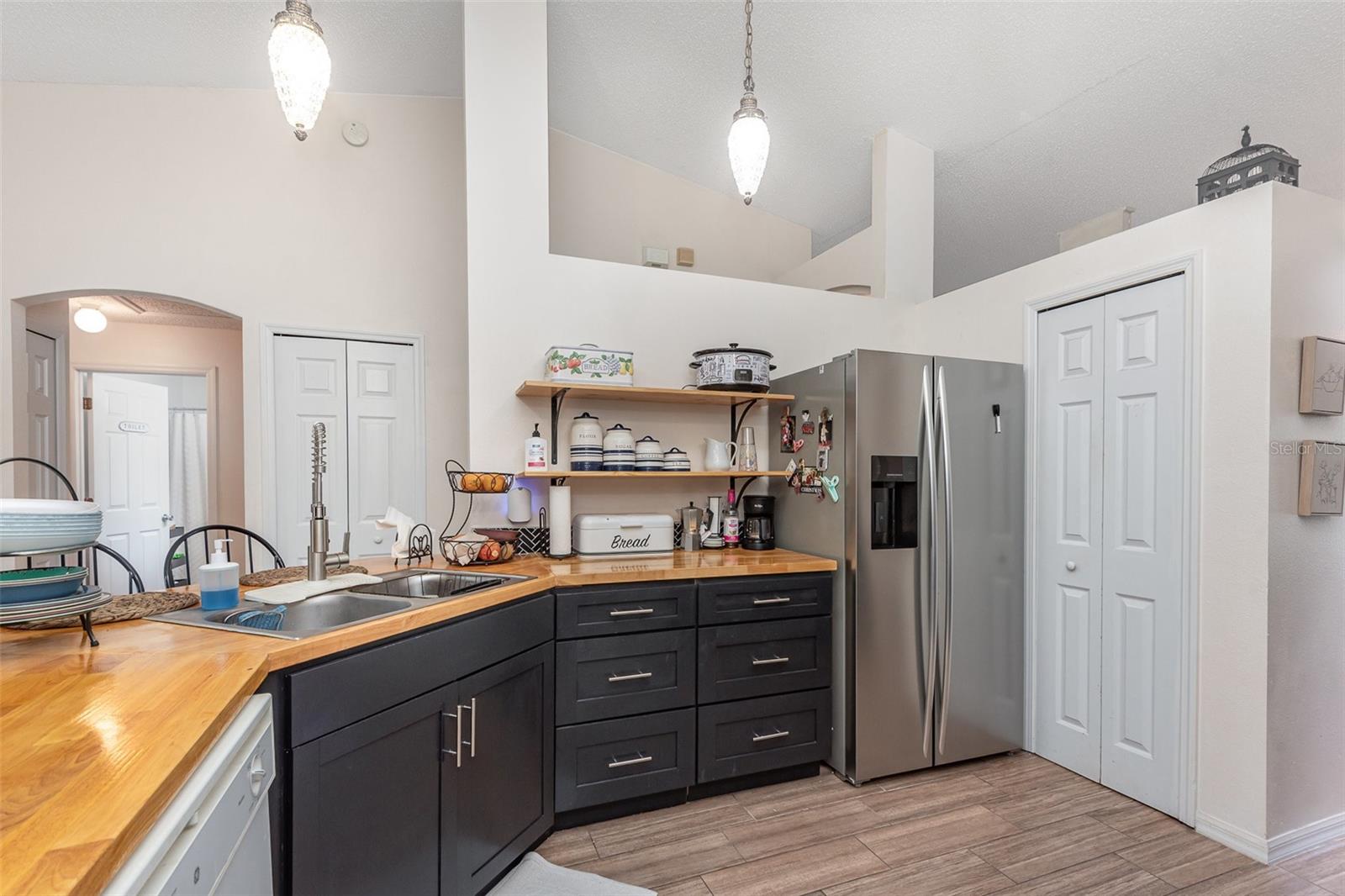 Image 13 of 27 For 2884 Sweet Springs Street