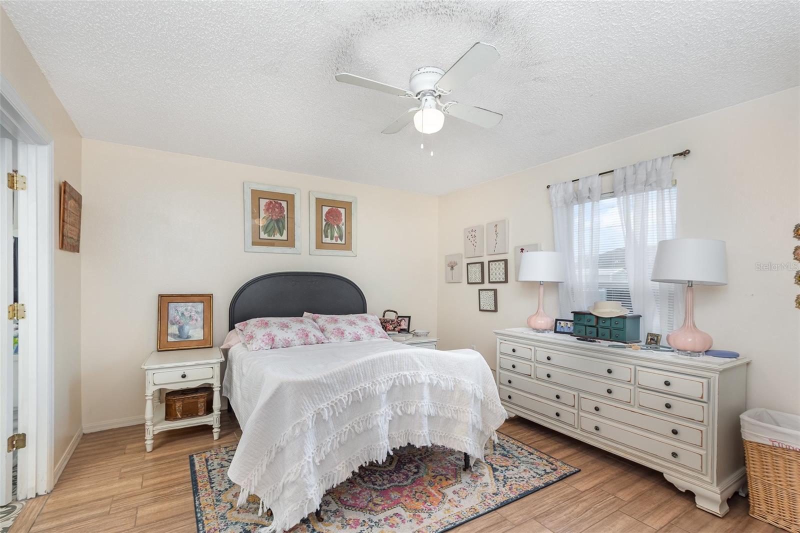 Image 15 of 27 For 2884 Sweet Springs Street