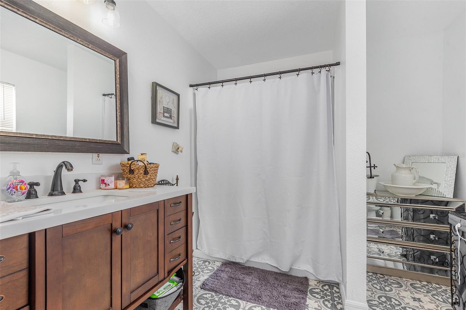 Image 17 of 27 For 2884 Sweet Springs Street