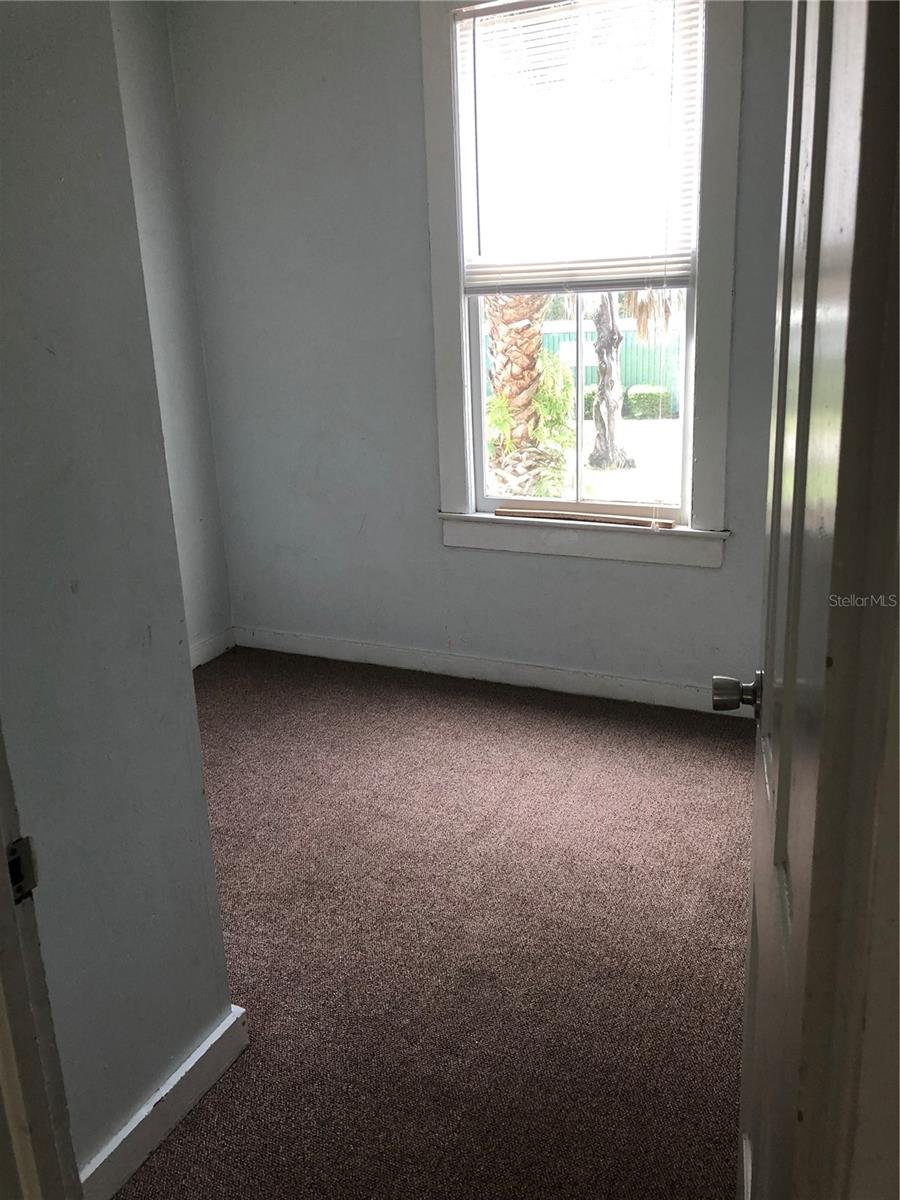 Image 8 of 32 For 161 2nd Avenue