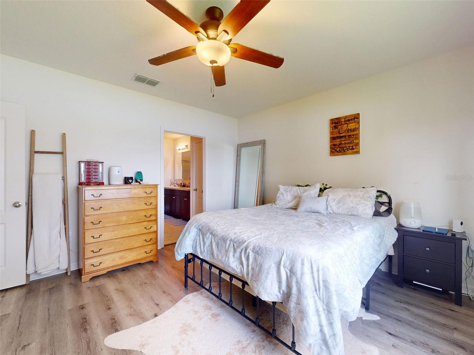 Image 11 of 31 For 2919 Sime Street
