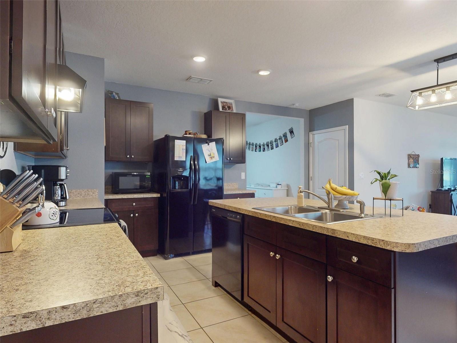 Image 4 of 31 For 2919 Sime Street