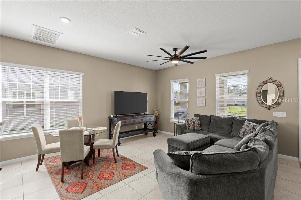 Image 6 of 39 For 2916 Meleto Boulevard