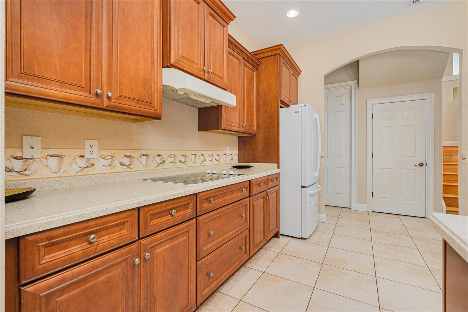 Listing photo id 11 for 4427 Atlantic Avenue