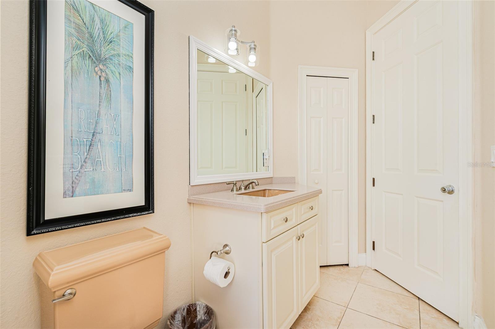 Listing photo id 18 for 4427 Atlantic Avenue