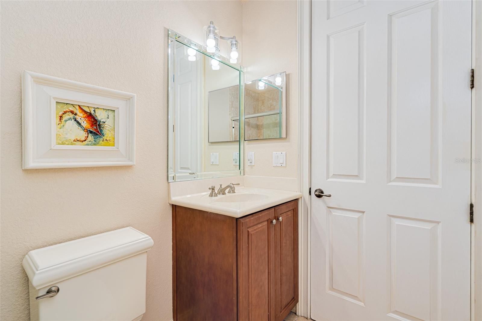 Listing photo id 25 for 4427 Atlantic Avenue