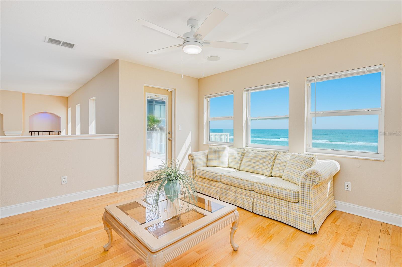 Listing photo id 39 for 4427 Atlantic Avenue