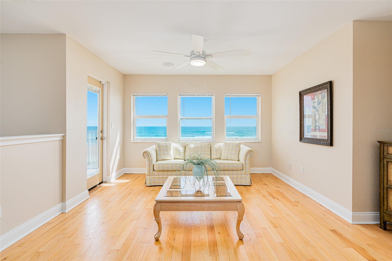Listing photo id 40 for 4427 Atlantic Avenue