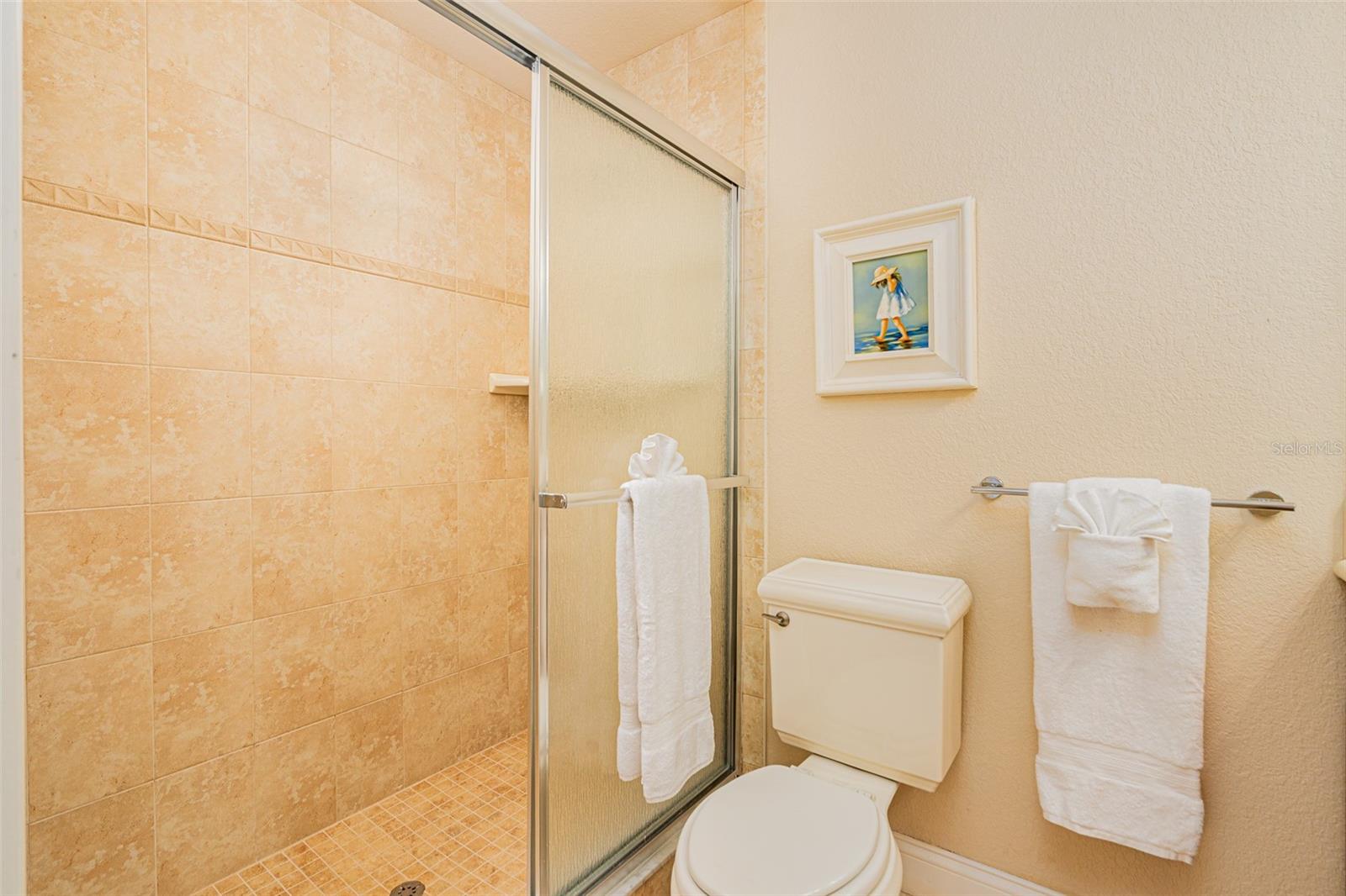Listing photo id 49 for 4427 Atlantic Avenue