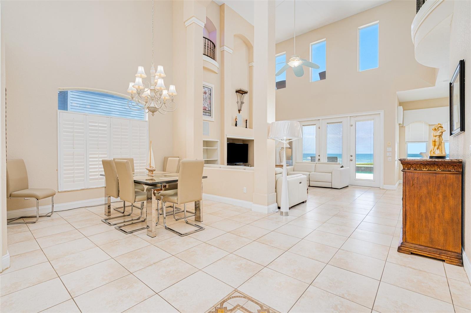 Listing photo id 4 for 4427 Atlantic Avenue