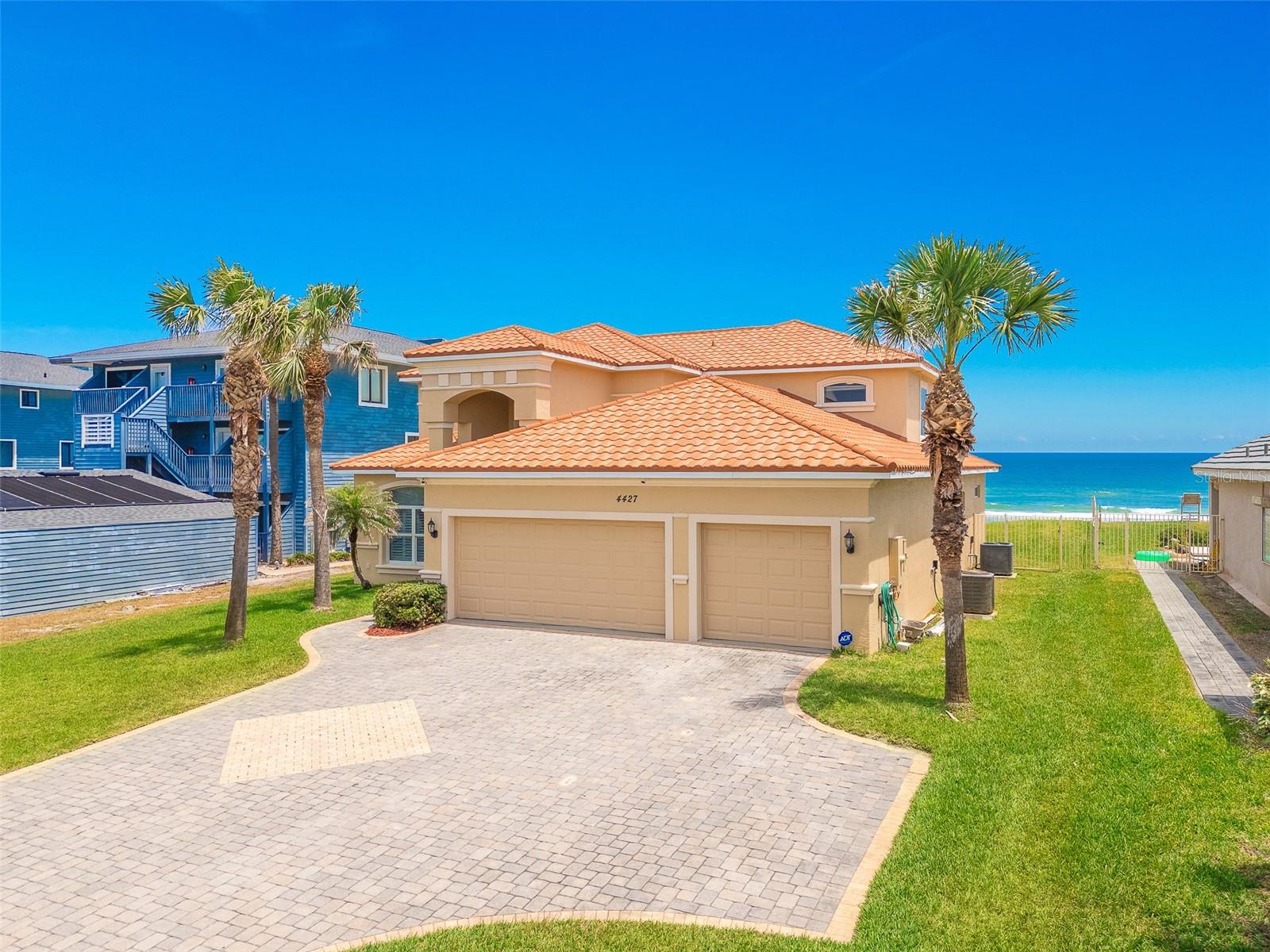 Listing photo id 61 for 4427 Atlantic Avenue
