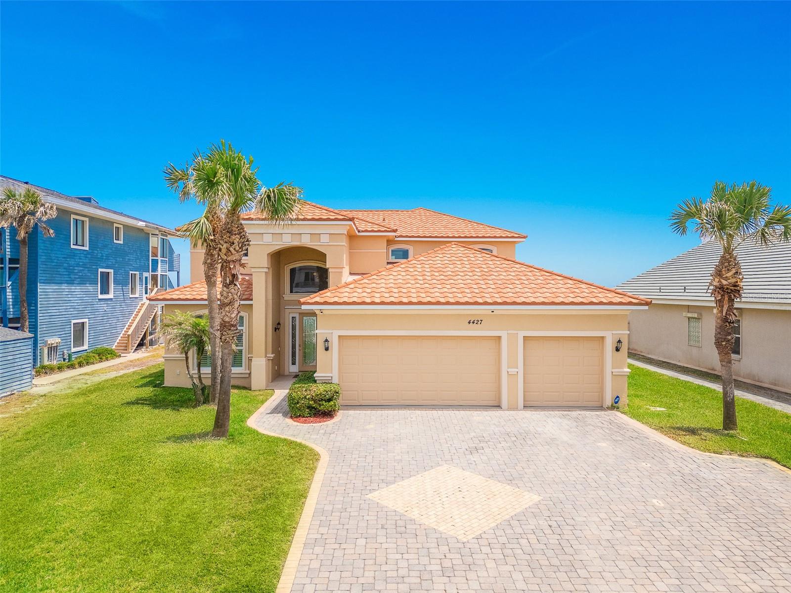 Listing photo id 73 for 4427 Atlantic Avenue