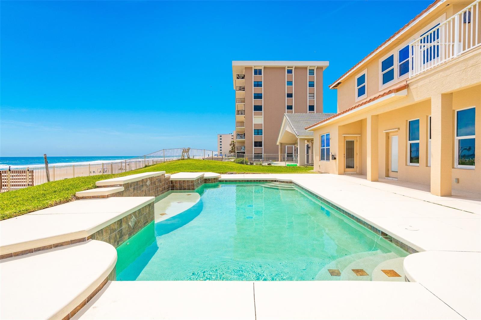 Listing photo id 82 for 4427 Atlantic Avenue