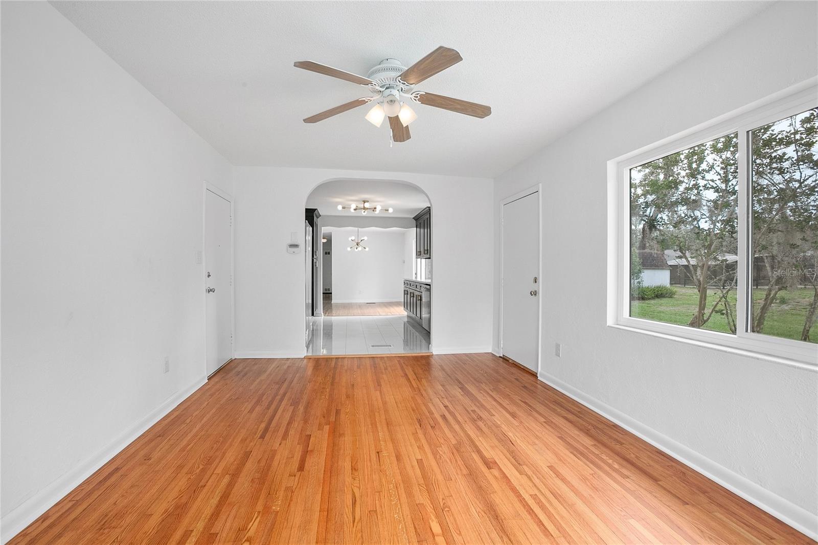 Image 11 of 23 For 2215 Lake Ruby Road