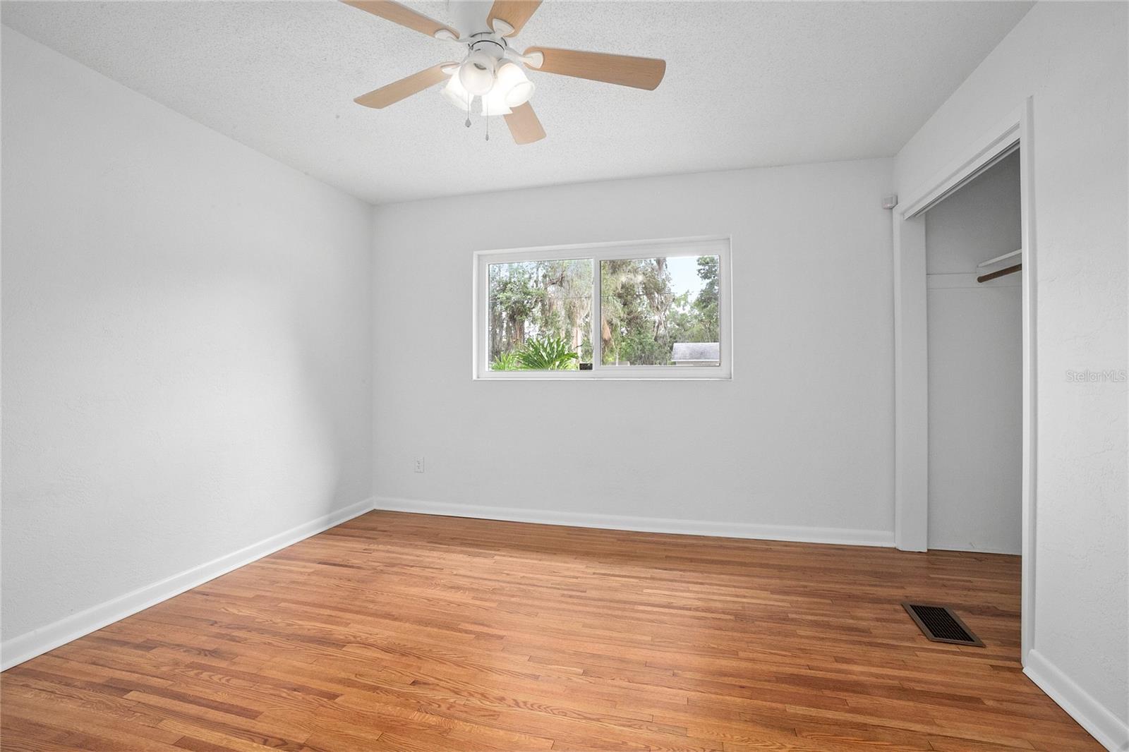 Image 16 of 23 For 2215 Lake Ruby Road